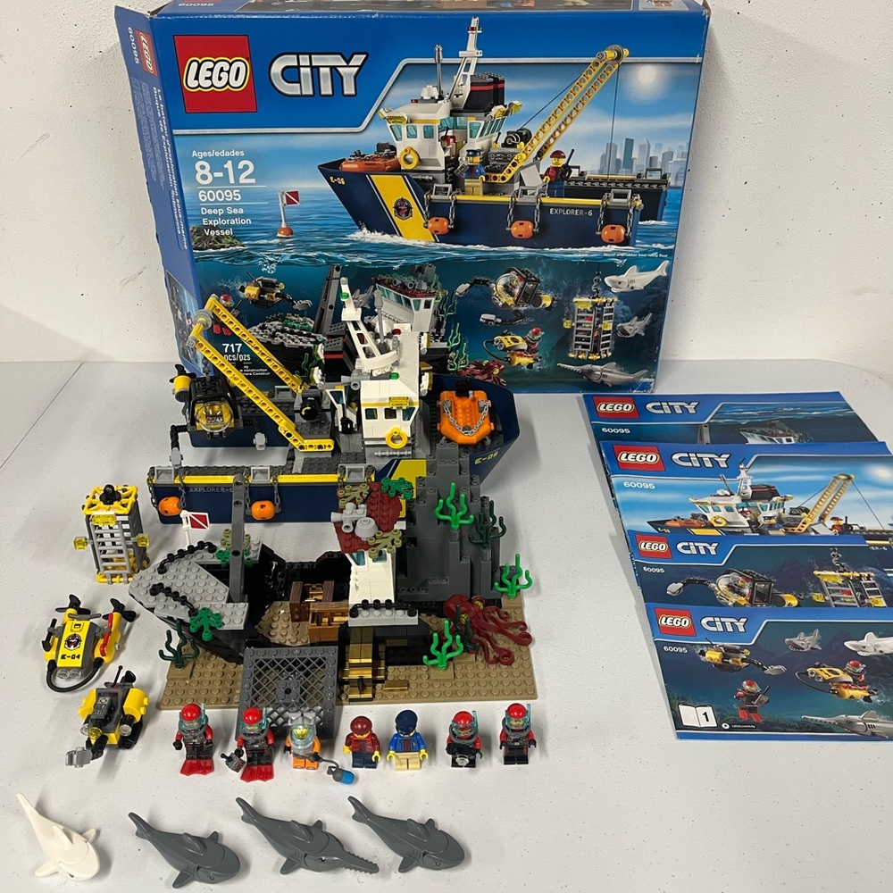 LEGO City 60095 Deep Sea Exploration Vessel
